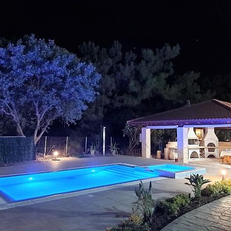 Fiore Di Rodi - Private Pool, Jacuzzi And Barbecue Ιαλυσός Ρόδος Εξωτερικό φωτογραφία