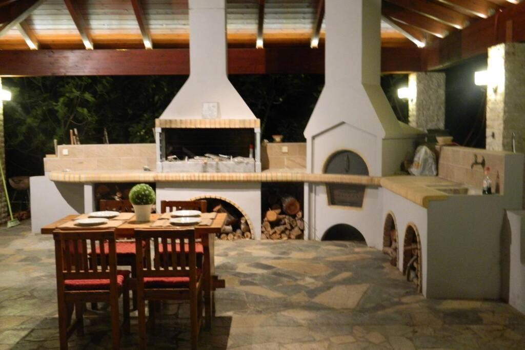 Fiore Di Rodi - Private Pool, Jacuzzi And Barbecue Ιαλυσός Ρόδος Εξωτερικό φωτογραφία