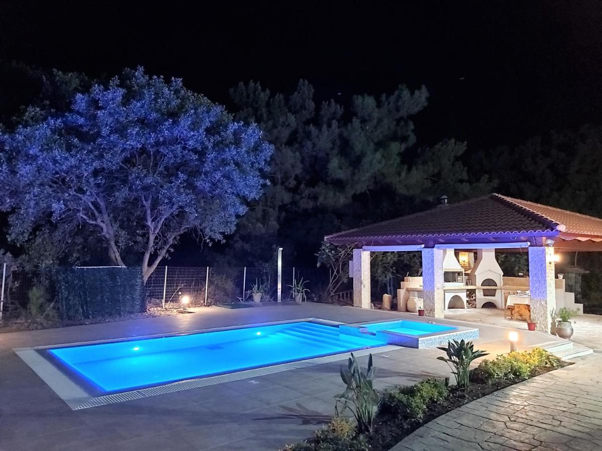 Fiore Di Rodi - Private Pool, Jacuzzi And Barbecue Ιαλυσός Ρόδος Εξωτερικό φωτογραφία